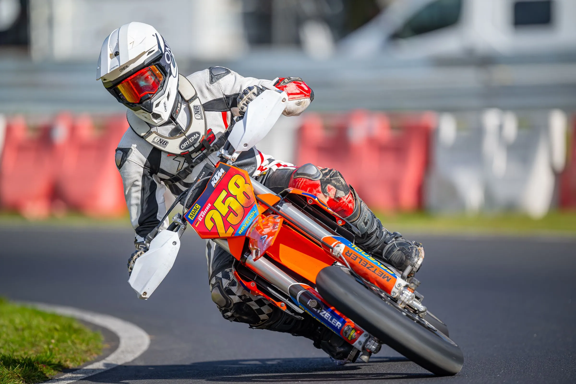 Finale Wittgenborn: Startnummer 258 und Helm ganz nah